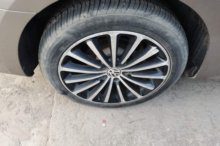 Used Volkswagen Passat 2014 1.8TSI DSG Prestige Navigation Edition
