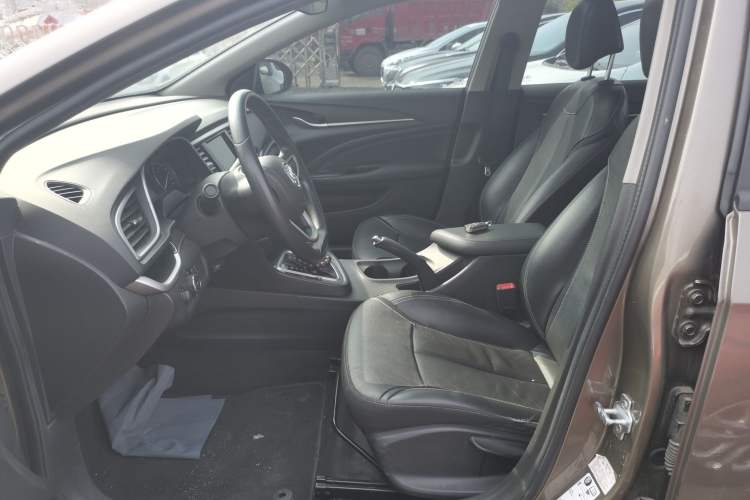 Used Buick GT 2016 15N Automatic Luxury Edition
