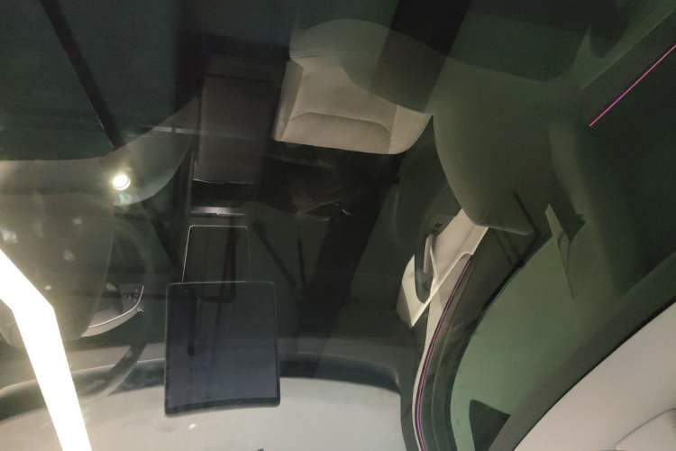 Used Tesla Model Y 2025 Long-Range All-Wheel Drive First Edition
