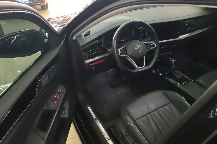 Used Volkswagen Passat 2023 Restyled 330TSI Starry Luxury Edition
