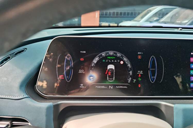 Used ORA Good Cat 2022 Morandi Edition 400km Standard Range Luxury Version Lithium Iron Phosphate