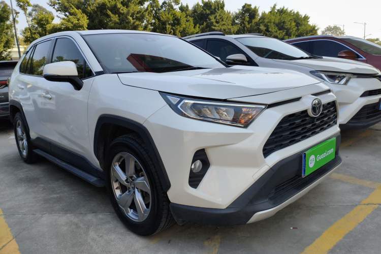 Used Toyota RAV4 2020 2.0L CVT Two-Wheel Drive Fashion Edition
