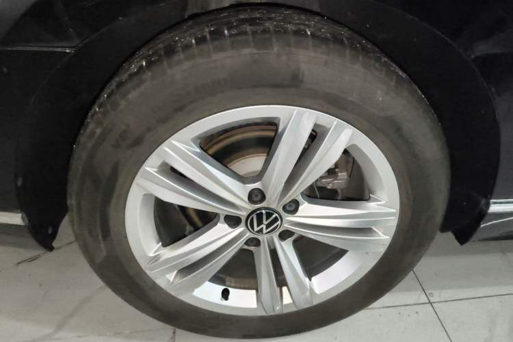 Used Volkswagen Magotan 2025 Zhongxiang Version 280TSI DSG Comfort Edition
