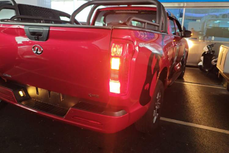 Used Great Wall Poer 2021 2.0T Commercial Version Automatic Diesel 4x4 Elite Long-Box GW4D20M