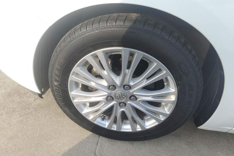 Used Buick GT 2017 15N Automatic Elite Version
