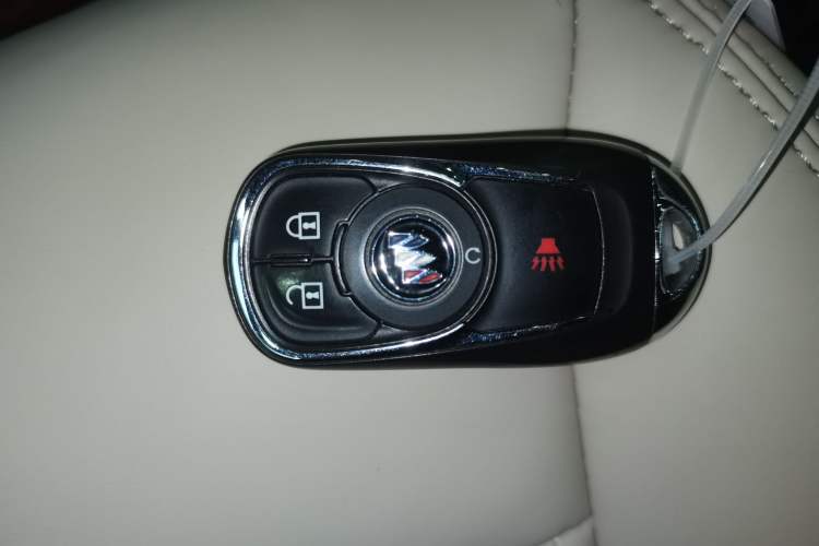 Used Buick GL8 2023 Land Executive Class Comfort Model