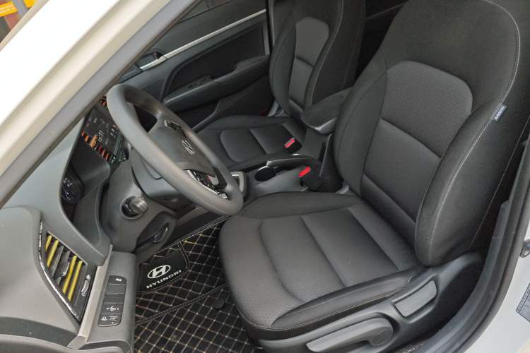 Used Hyundai Elantra 2016 1.6L Automatic ZhiXuan – Elite Version