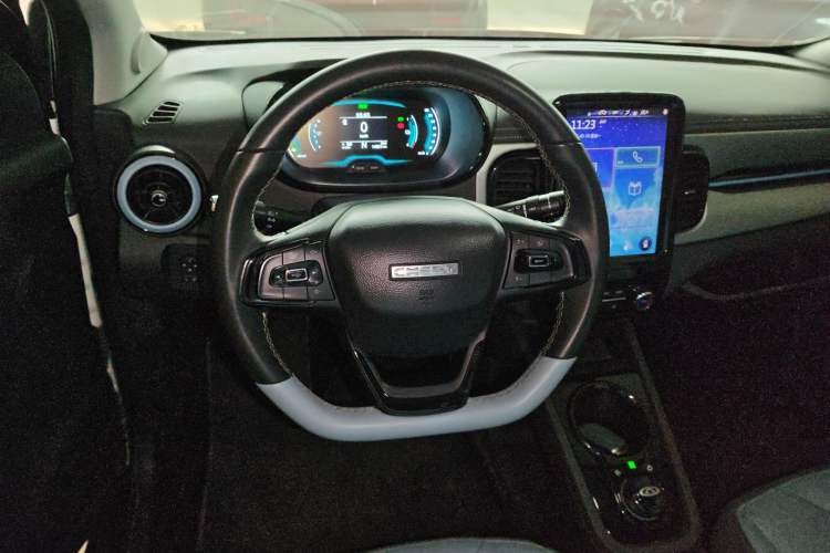 Used Chery Little Ant 2022 Restyled Version Sweet Pink Edition Half-Sugar Version 30.6 kWh 30 kW 301 km