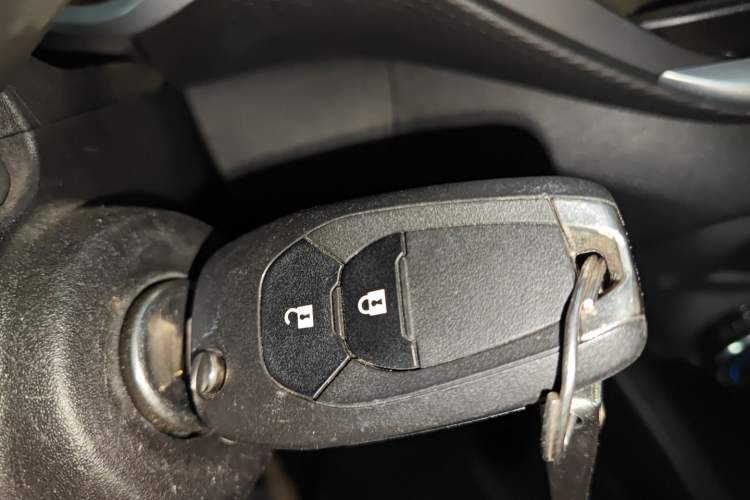 Used Chevrolet Trax 2019 Redline 335T CVT Trendy Version China VI Standard
