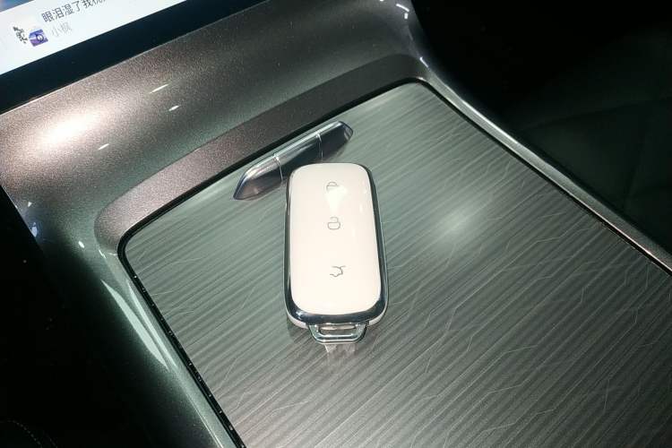 Used  L6 2024 125km PLUS Dragon Edition
