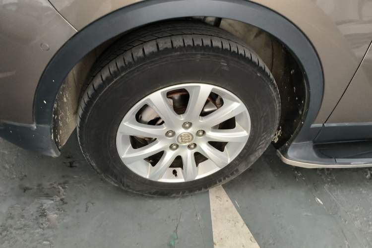 Used Buick Envision 2018 20T Two-Wheel Drive Luxury Model
