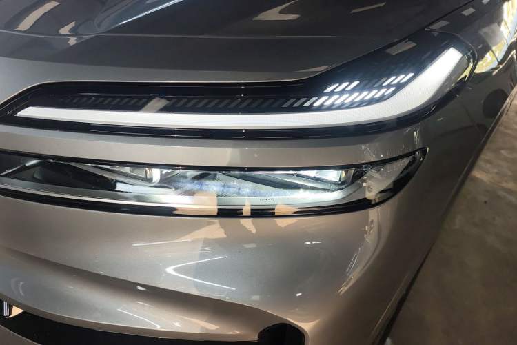 Used ONVO Luxeed L90 
