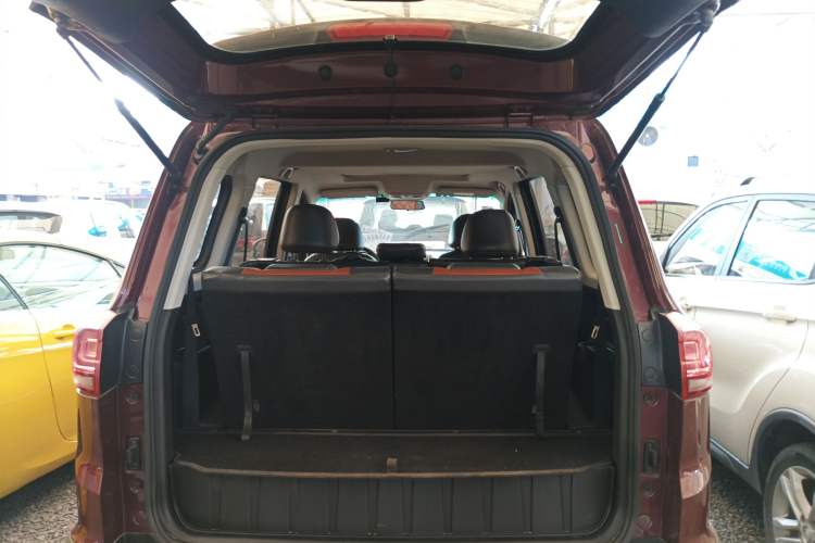 Used SWM X3 2018 1.5L Manual Fashion Model
