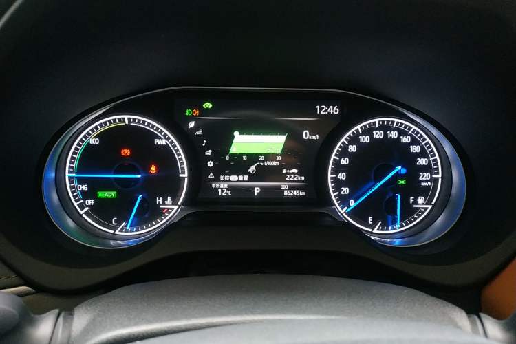 Used Toyota Venza 2022 Dual-Engine 2.5L CVT Two-Wheel Drive Prestige Edition
