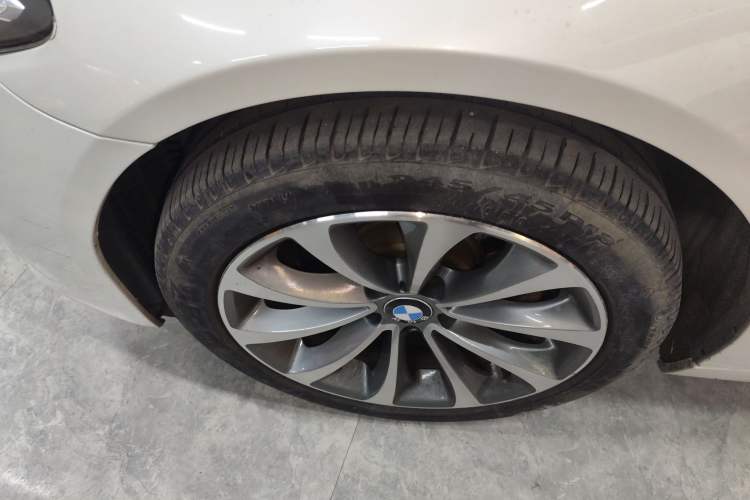 Used BMW 5 Series 2014 525Li Fashion Design Package

