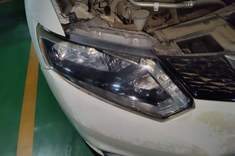 Used Nissan X-Trail 2014 2.5L CVT Luxury Edition 4WD
