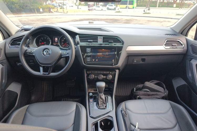 TDK.VehicleDetails.img