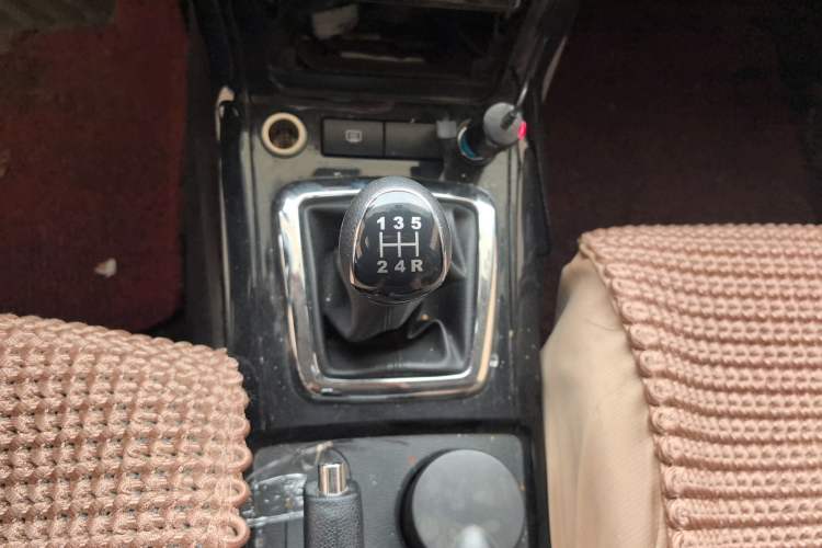 Used HYOSOW S3 2014 1.5L Comfort Version China IV Emission Standard
