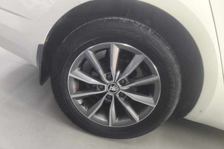 Used Skoda Octavia 2017 1.6L Automatic Chuanxing Edition
