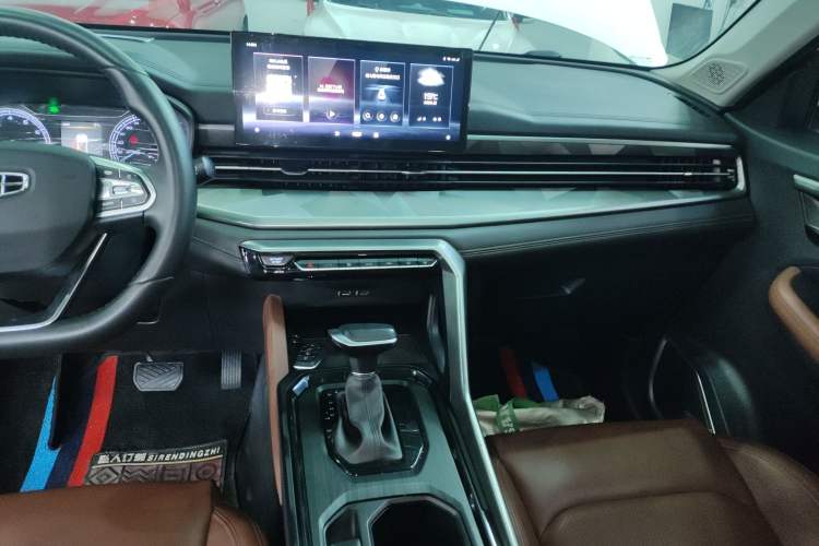 Used Geely Auto Vision X6 2021 PRO 1.4T Automatic Prestige Model
