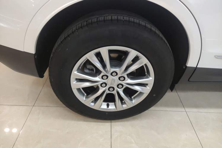 Used Cadillac XT5 2022 2.0T Two-Wheel Drive Luxury Version
