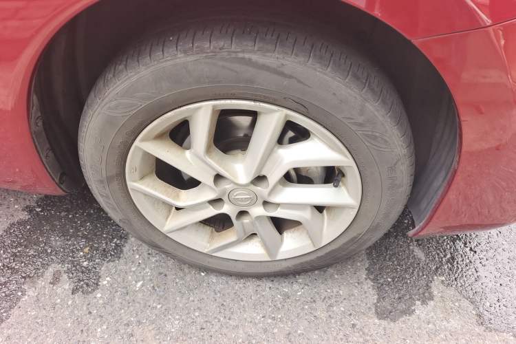 Used Nissan Tiida 2021 1.6L CVT Cool Edition
