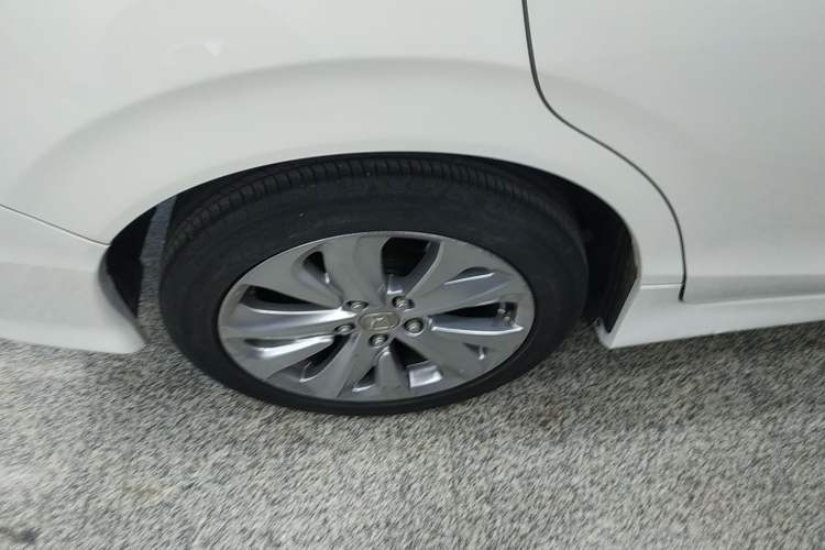 Used Honda Jade 2017 1.8L automatic Comfort version 5 seats