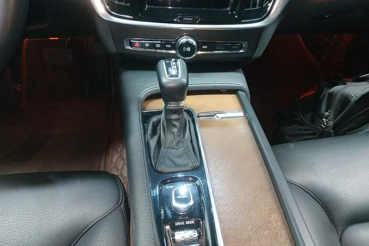 Used Volvo S90 2017 T5 Smart Luxury Edition