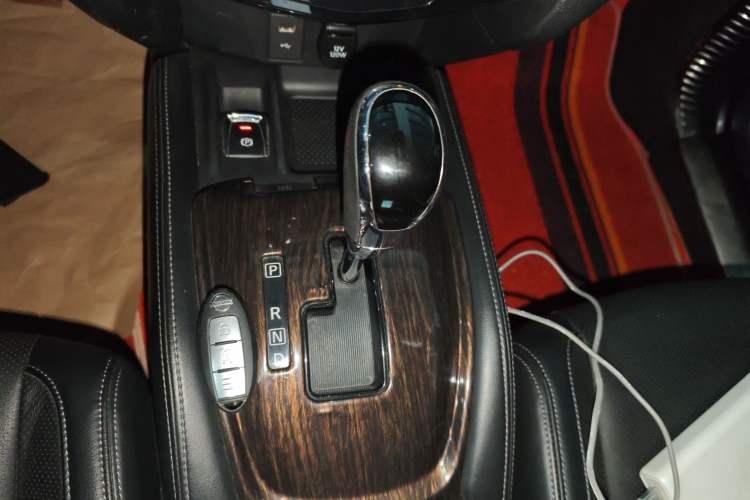 Used Nissan X-Trail 2019 2.0L CVT Smart Connect Comfort Edition 2WD
