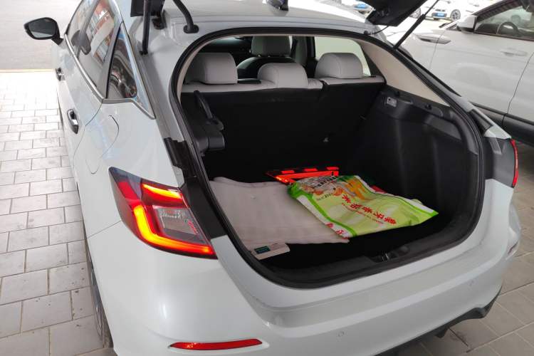 Used Honda Civic 2023 HATCHBACK 2.0L eHEV Extreme Edition
