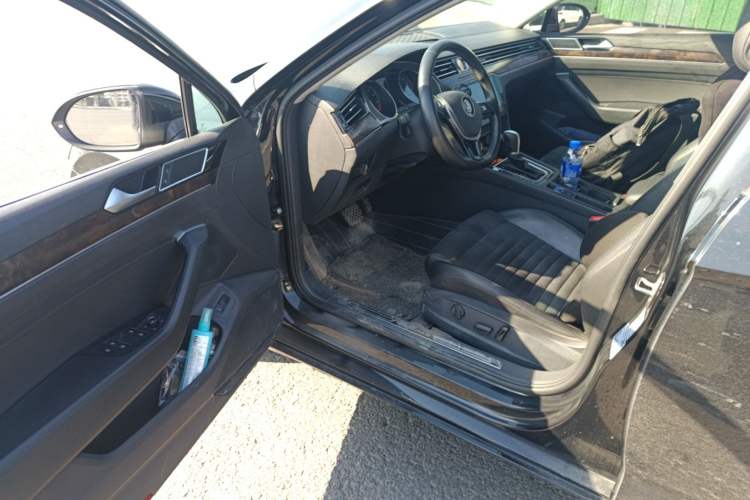 Used Volkswagen Magotan 2017 330TSI DSG Luxury Model
