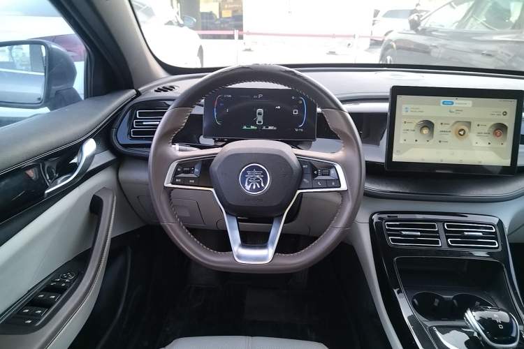 Used BYD Qin PLUS 2023 Champion Edition DM-i 55KM Leading Model