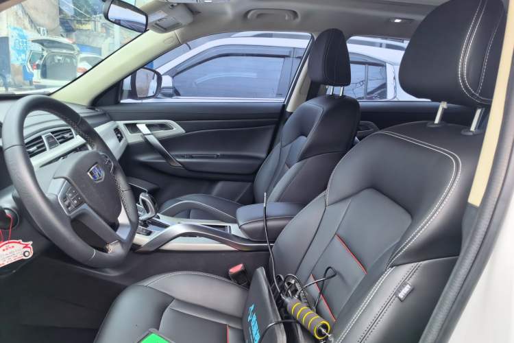 Used Geely Auto Emgrand X7 Sport 2020 1.8TD DCT Two-Wheel Drive Smart Connect 4G-Enabled Version
