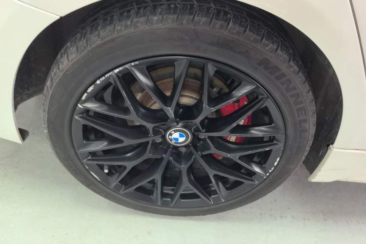 Used BMW 3 Series 2016 320Li Ambition Model
