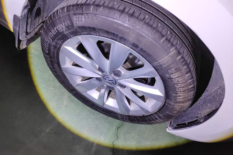 Used Volkswagen Bora 2020 1.5L Manual Comfort Version
