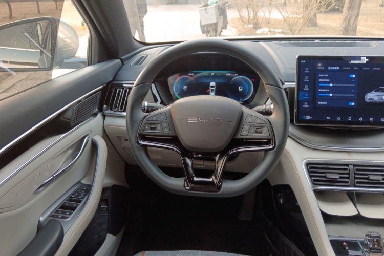 Used BYD Song PLUS New Energy 2024 Honor Edition EV 520km Premium Model
