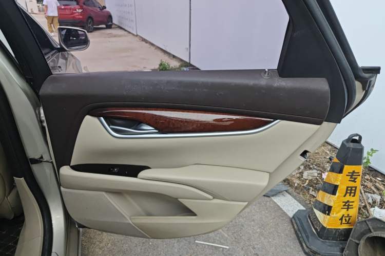 Used Cadillac XTS 2017 28T Elite Model
