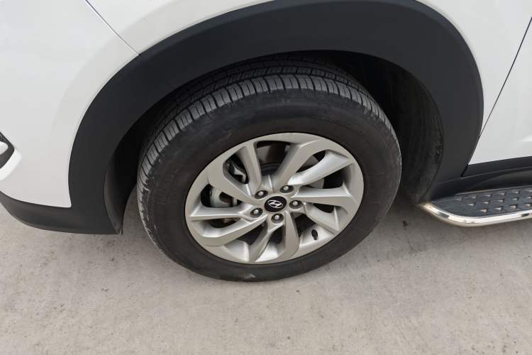 Used Hyundai Tucson 2015 1.6T Dual-Clutch Two-Wheel-Drive Smart Model
