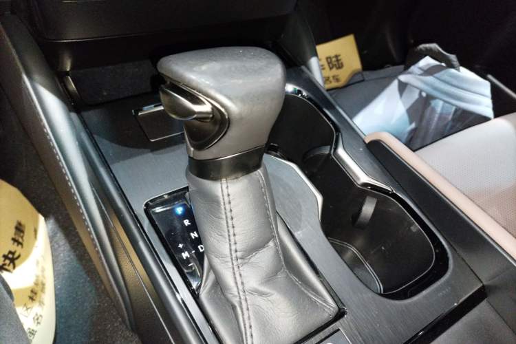 Used Lexus ES 2022 200 Excellence Edition
