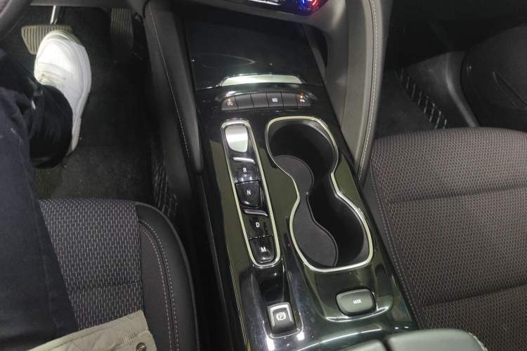 Used Buick Envision 2022 Facelift Encore S 552T Two-Wheel Drive Elite Model
