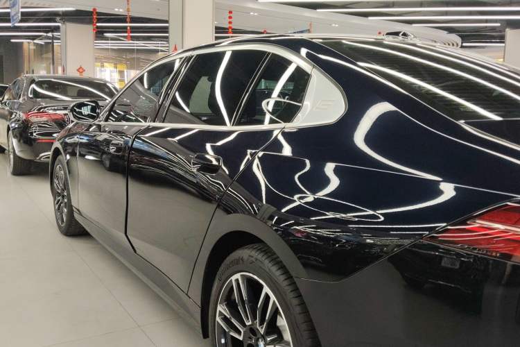 Used BMW 5 Series 2024 530Li Leading Model M Sport Package