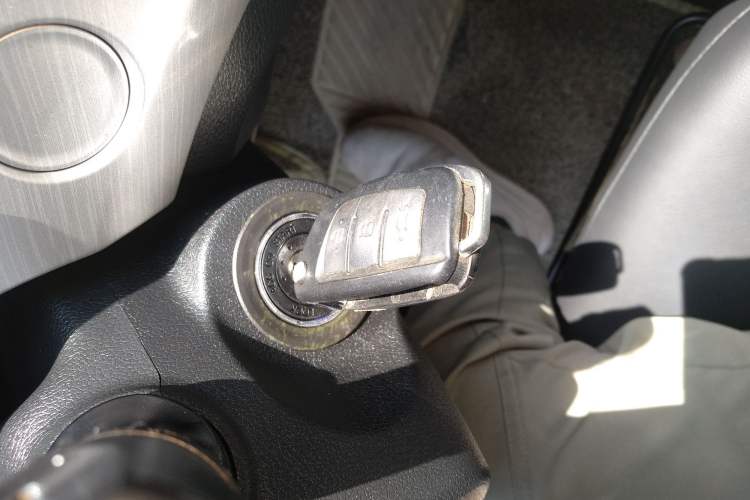 Used Geely Auto Vision X3 2019 Upgraded Model 1.5L Manual Elite Version