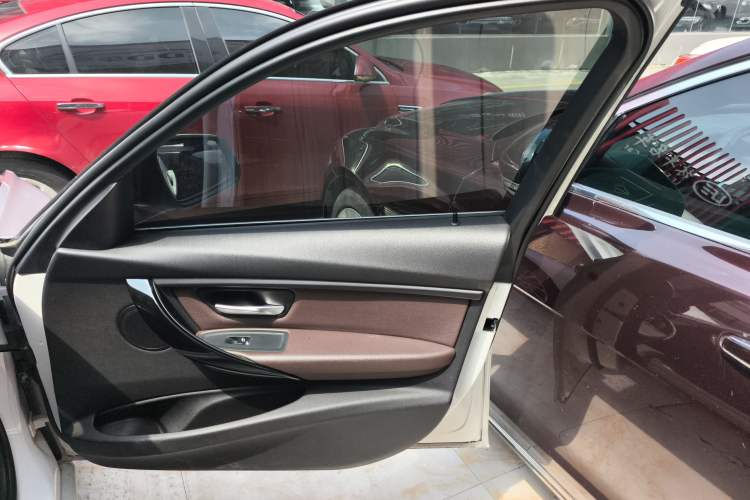 Used BMW 3 Series 2019 320Li Fashion Model
