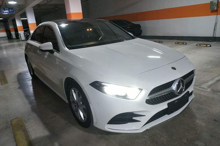 Used Mercedes-Benz A-Class 2020 Restyled A 200 L Sport Sedan Fashion Version
