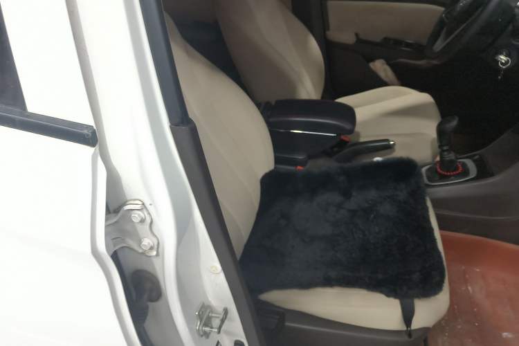 Used Baojun 310W 2017 1.5L Manual Comfort Model China V Standard