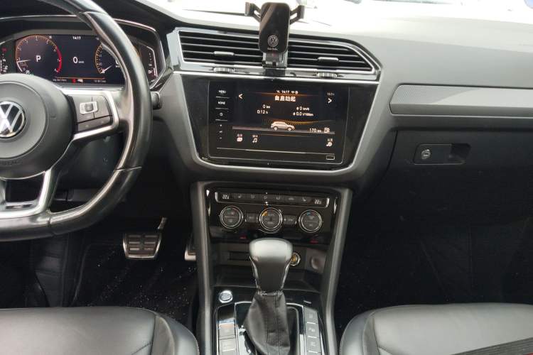 Used Volkswagen Tiguan L 2021 330TSI Automatic Two-Wheel Drive R-Line Enhanced Edition