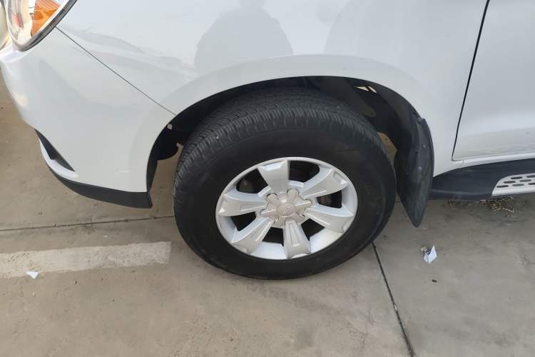 Used  T6 2020 2.0T Diesel Two-Wheel-Drive Elite Version Long Wheelbase China VI Emission Standard HFC4DB2-2E