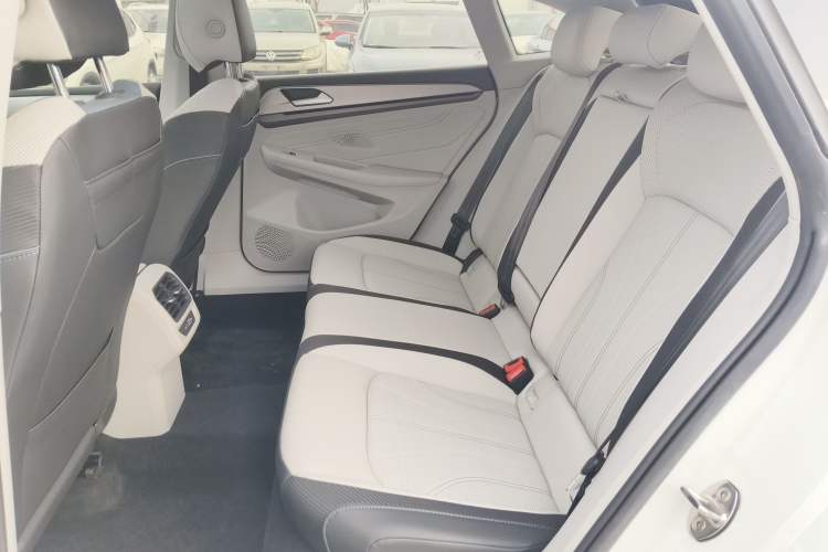 Used Volkswagen Lamando 2024 Lavida L 280TSI DSG Cool & Spicy Edition