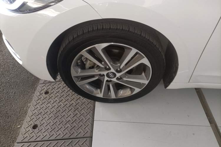 Used Hyundai Elantra 2016 1.6L Automatic ZhiXuan – Elite Version