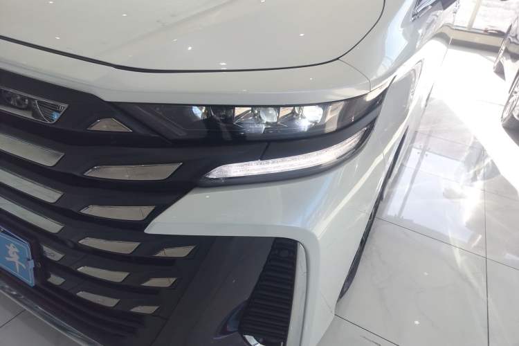 Used Toyota Vellfire 2024 Crown Dual-Engine 2.5L Ultimate Edition